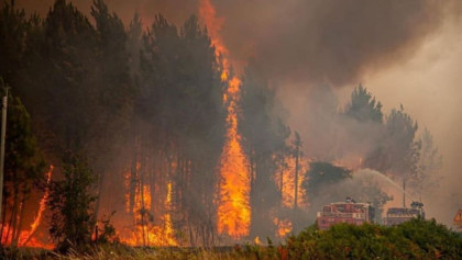 Wildfire forces evacuation of 10,000 people in France