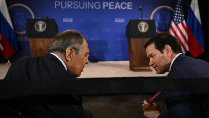 US, Russian diplomats hold Ukraine war talks in Manila