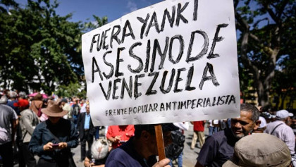 Minute of silence held across Venezuela one month after tremors