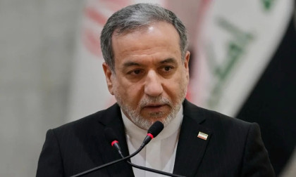 Iran Foreign Minister rejects military option in Yemen conflict