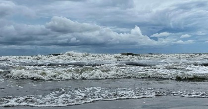 বঙ্গোপসাগরে লঘুচাপ, ঘনীভূত হওয়ার আভাস