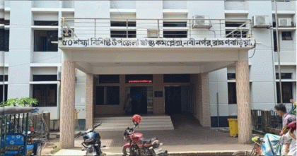 ব্রাহ্মণবাড়িয়ায় সেবা দিতে দেরি, নার্সকে মারধর করে মাথা ফাটাল রোগীর স্বজনরা