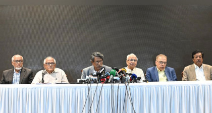নির্বাচিত প্রতিনিধিরা গণতান্ত্রিক বাংলাদেশের অগ্রযাত্রায় ভূমিকা রাখবেন: অধ্যাপক আলী রীয়াজ