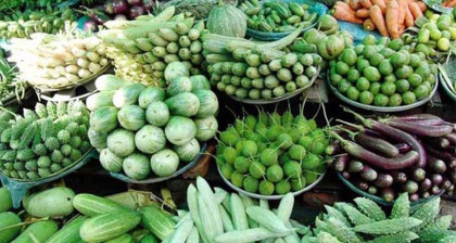 শীতের আগাম সবজির সরবরাহ বাড়ায় কমেছে দাম