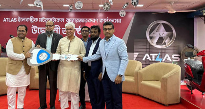 এটলাস ইলেকট্রিক স্কুটার সবুজ ও টেকসই শহর গঠনের প্রতিশ্রুতি: শিল্প উপদেষ্টা