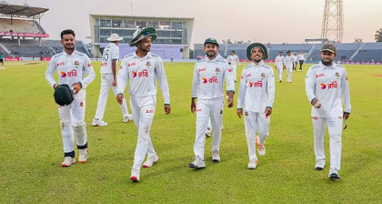 চেনা পরিবেশেও বাংলাদেশের বাজে ফিল্ডিং