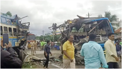 ভারতে দুই বাসের মুখোমুখি সংঘর্ষে নিহত ৬