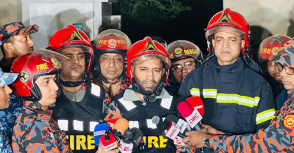 কড়াইল বস্তির ১৫০০ ঘর-বাড়ি আগুনে পুড়েছে: ফায়ার সার্ভিস