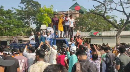 আবাসিকে গ্যাস সংযোগসহ ৫ দফা দাবিতে বিদ্যুৎ কেন্দ্র ঘেরাও