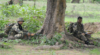 ভারতে নিরাপত্তা বাহিনীর সঙ্গে মাওবাদী বিদ্রোহীদের সংঘর্ষে নিহত ১৫