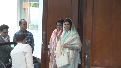 খালেদা জিয়ার খোঁজ নিতে আবার এভারকেয়ার হাসপাতালে জোবাইদা রহমান