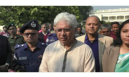 টিসিবির মাধ্যমে দেশীয় চিনি বিক্রি শুরু হয়েছে : শিল্প উপদেষ্টা 