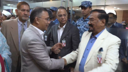 দীর্ঘ প্রবাস জীবনের অবসান, স্বদেশে ফিরলেন তারেক রহমান
