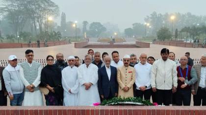 জাতীয় স্মৃতিসৌধে তারেক রহমানের পক্ষে শ্রদ্ধা নিবেদন