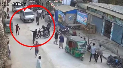 সন্ত্রাসীদের গুলিতে র‍্যাব কর্মকর্তা নিহত, জিম্মি ৩ জন