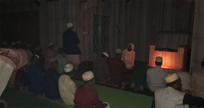 বিল বকেয়া থাকায় মডেল মসজিদের বিদ্যুৎ সংযোগ বিচ্ছিন্ন