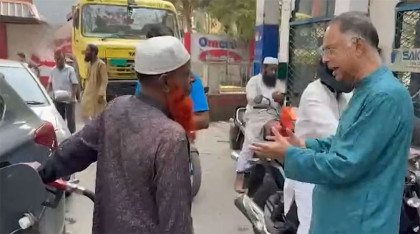 পরিস্থিতি পর্যবেক্ষণে পেট্রোল পাম্পে জ্বালানি মন্ত্রী