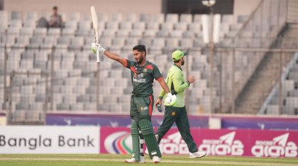 পাকিস্তানকে ২৯১ রানের লক্ষ্য দিল বাংলাদেশ