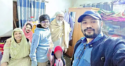আত্মীয় বাড়ি থেকে ফেরার পথে প্রাণ গেল ৩ জনের