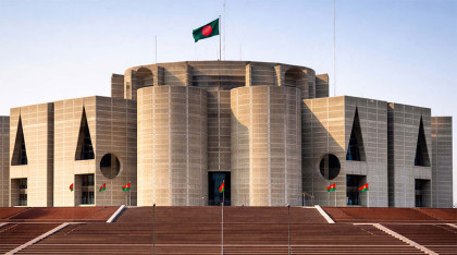 সরকারি চাকরিতে প্রবেশের নতুন বয়স নির্ধারণ