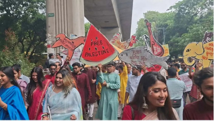 বৈশাখী শোভাযাত্রা অনুষ্ঠিত