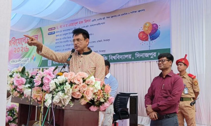 বট বাহিনীর ওপর বিরক্ত শিক্ষা মন্ত্রী