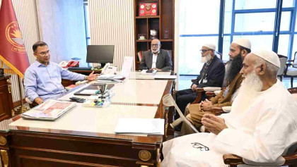 প্রধানমন্ত্রীর সঙ্গে ওয়াকফ প্রশাসক সাফিজ উদ্দিনের সাক্ষাৎ 