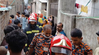 ফতুল্লায় ফের বিস্ফোরণ, বাবা-৩ ছেলে দগ্ধ