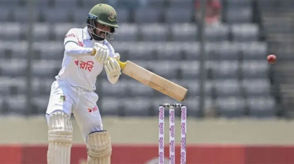 টেস্টে ৫ হাজারি ক্লাবে মুমিনুল
