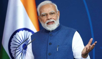 জ্বালানি সংকটে গাড়িবহর ৫০ শতাংশ কমানোর নির্দেশ মোদীর