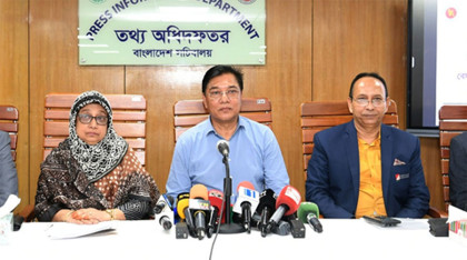 হজযাত্রীদের লাগেজ কেটে মূল্যবান সামগ্রী চুরির অভিযোগ ভিত্তিহীন: বিমান প্রতিমন্ত্রী

