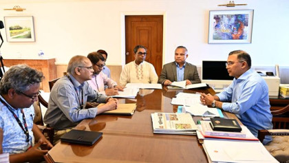 জনগণের দোরগোড়ায় অ্যাম্বুলেন্স সেবা নিশ্চিত করবে সরকার