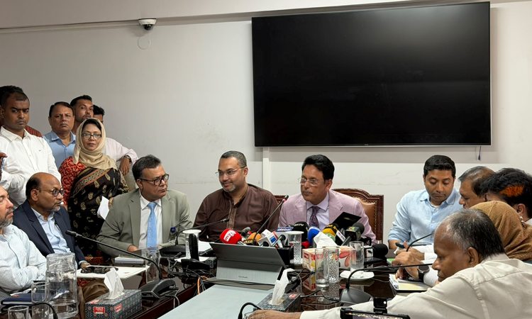 প্রাথমিক ও মাধ্যমিকে ২০২৮ থেকে নতুন পাঠ্যক্রম