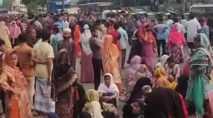 মহাখালী-তেজগাঁও সড়কে নাসা গ্রুপের শ্রমিকদের অবরোধ