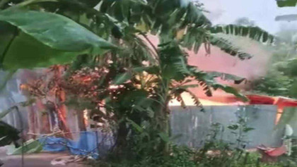 পাবনায় কিশোরী ধর্ষণ-হত্যার জেরে বাড়িতে আগুন, দগ্ধ হয়ে আরও ৩ জনের মৃত্যু