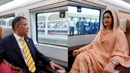 চীনে দালিয়ান থেকে বেইজিংয়ে রওনা হলেন প্রধানমন্ত্রী