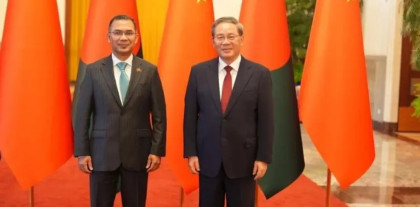 গ্রেট হলে তারেক রহমানকে উষ্ণ অভ্যর্থনা লি কিয়াংয়ের