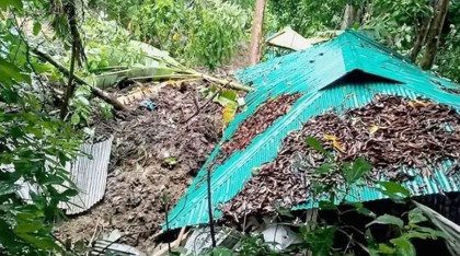 কক্সবাজারে ফের পাহাড়ধস, গৃহবধূর মৃত্যু