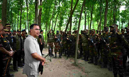 সেনাবাহিনীর গ্রীষ্মকালীন মহড়া আকস্মিক পরিদর্শন করেছেন প্রধানমন্ত্রী