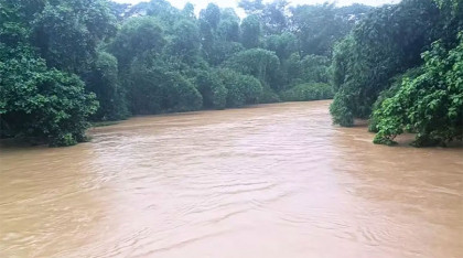 বিপদসীমা ছাড়িয়েছে দেশের ৫ নদীর পানি