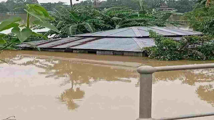 উজানের ঢল ও ভারী বৃষ্টিতে বাড়ছে নদীর পানি, ঝুঁকিতে ৫ জেলা