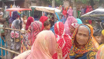 চাঁপাইনবাবগঞ্জে বিদ্যুৎস্পৃষ্ট হয়ে একই পরিবারের ৩ জনের মৃত্যু